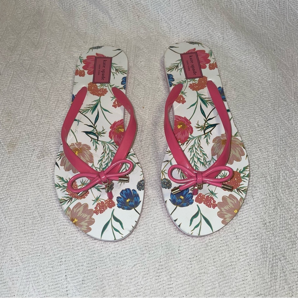 Kate Spade Womens NewNova Flip Flops Petunia Pink Floral Bow with Charms Sz 8